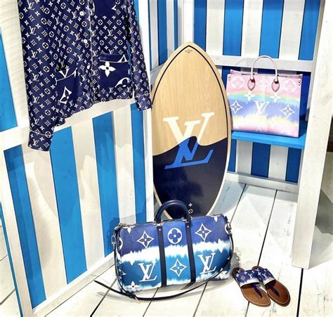 lv tie dye bag|Inside the Louis Vuitton Tie Dye Escale Summer 2020 Collection.